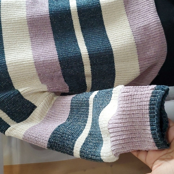 NWT Willow & Clay Striped Sweater Size S / L - Picture 5 of 7